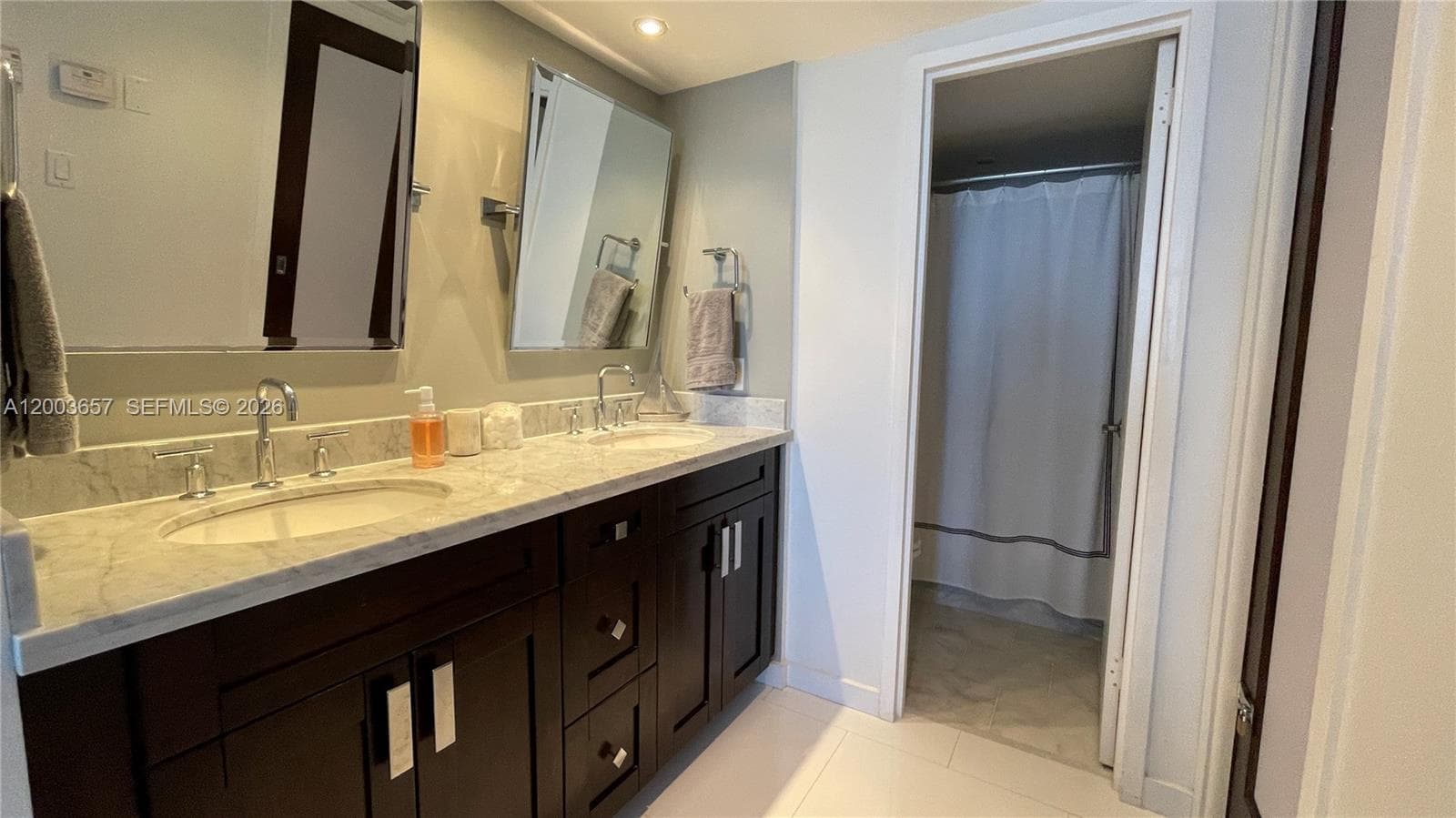 5701 Collins Ave 1714 photo 23