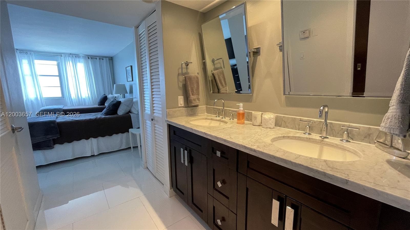 5701 Collins Ave 1714 photo 7