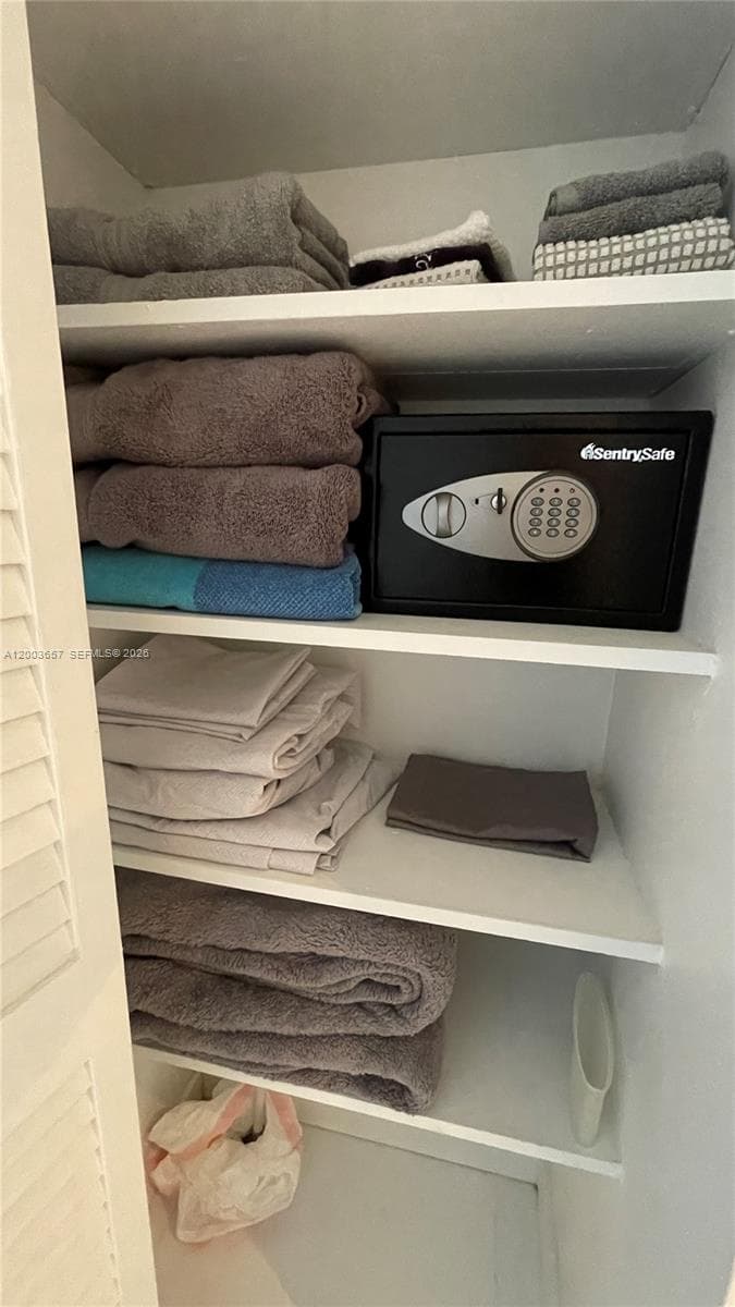 5701 Collins Ave 1714 photo 24