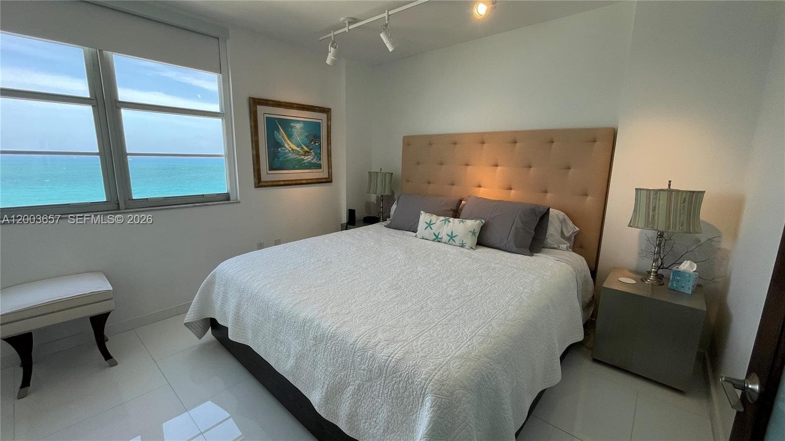 5701 Collins Ave 1714 photo 4