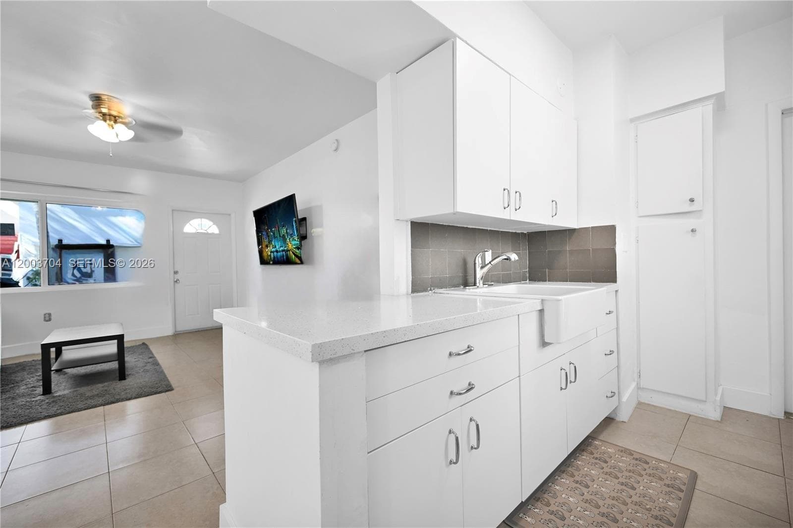 1195 Marseille Dr 5 photo 4