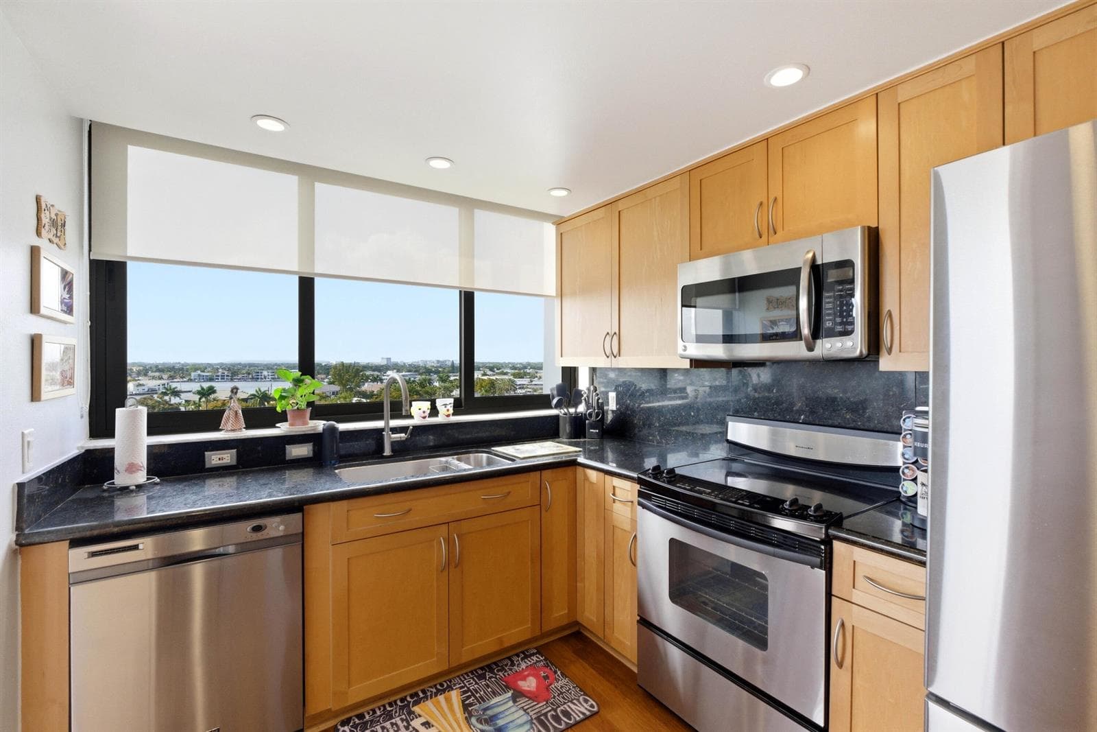 1361 South Ocean 808 photo 18