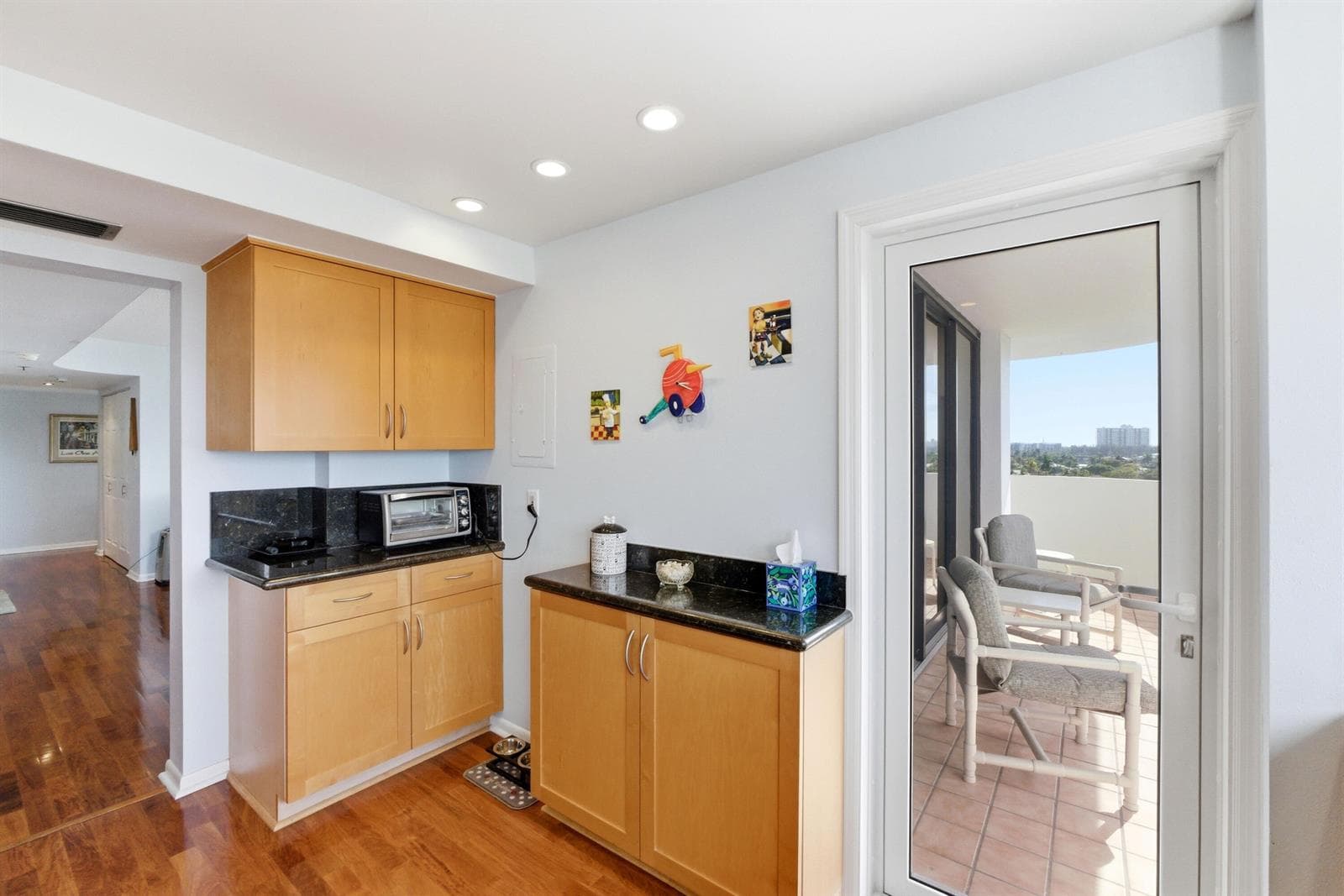 1361 South Ocean 808 photo 15