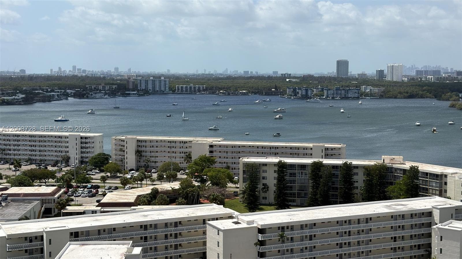 18041 BISCAYNE *MARINA & CONDO COMBO PH01 photo 16