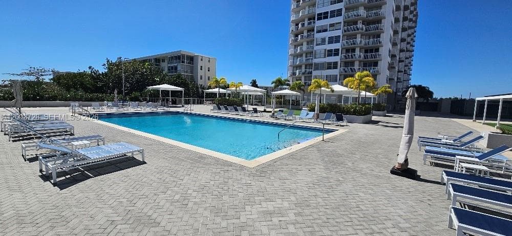 18041 BISCAYNE *MARINA & CONDO COMBO PH01 photo 24