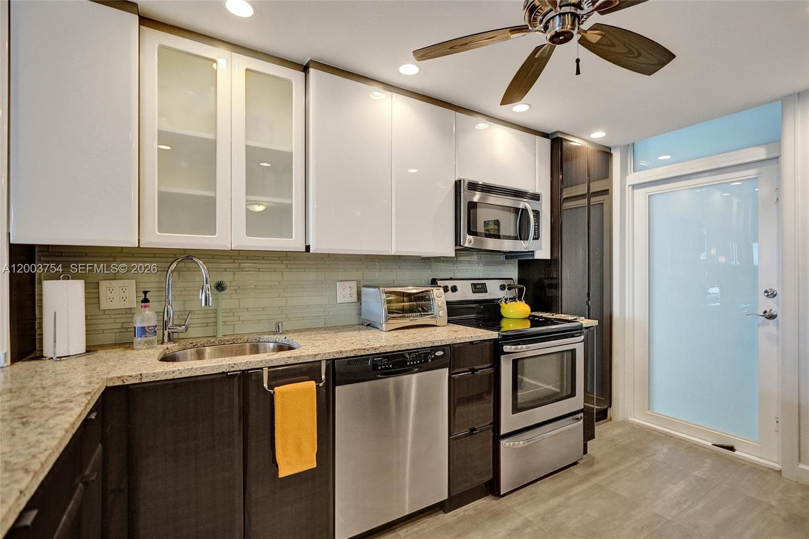 410 Golden Isles Dr 408 photo 17