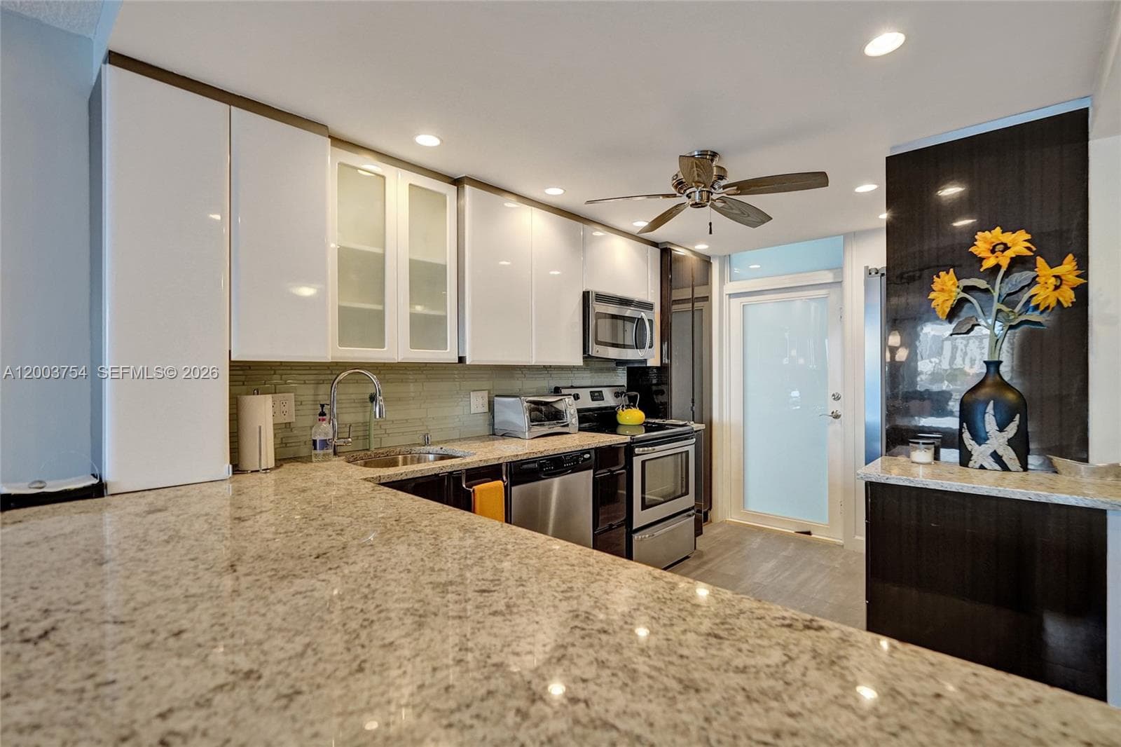 410 Golden Isles Dr 408 photo 16