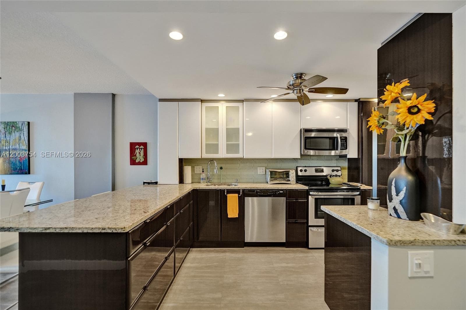 410 Golden Isles Dr 408 photo 14