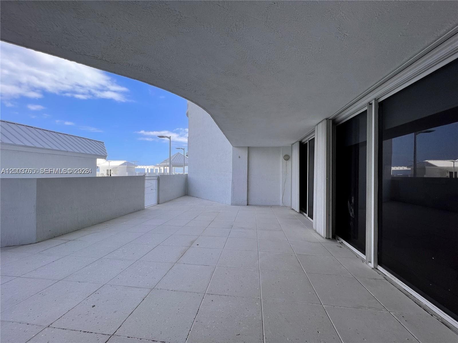16711 Collins Ave 602 photo 3
