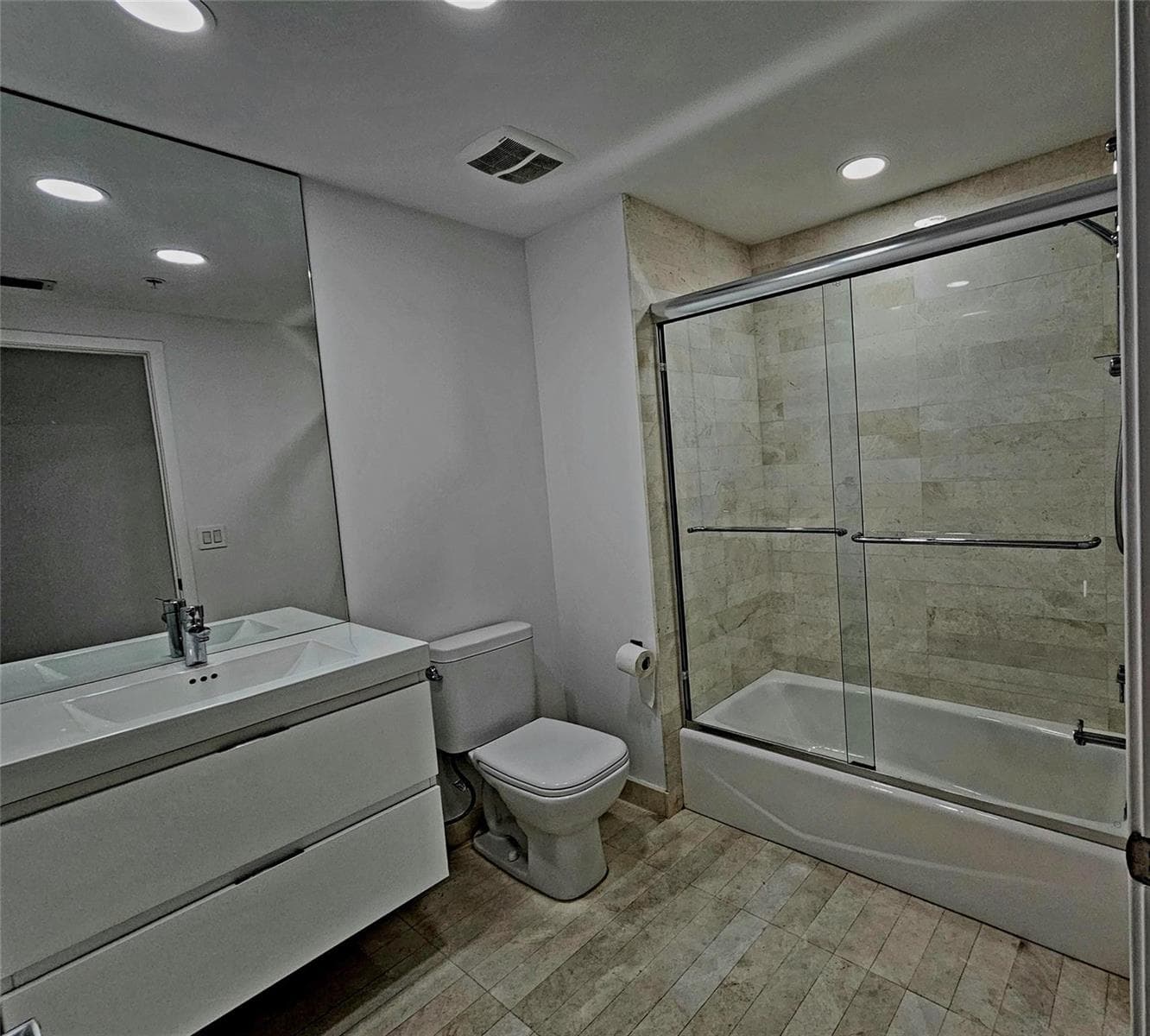 17301 Biscayne Boulevard 406 photo 16