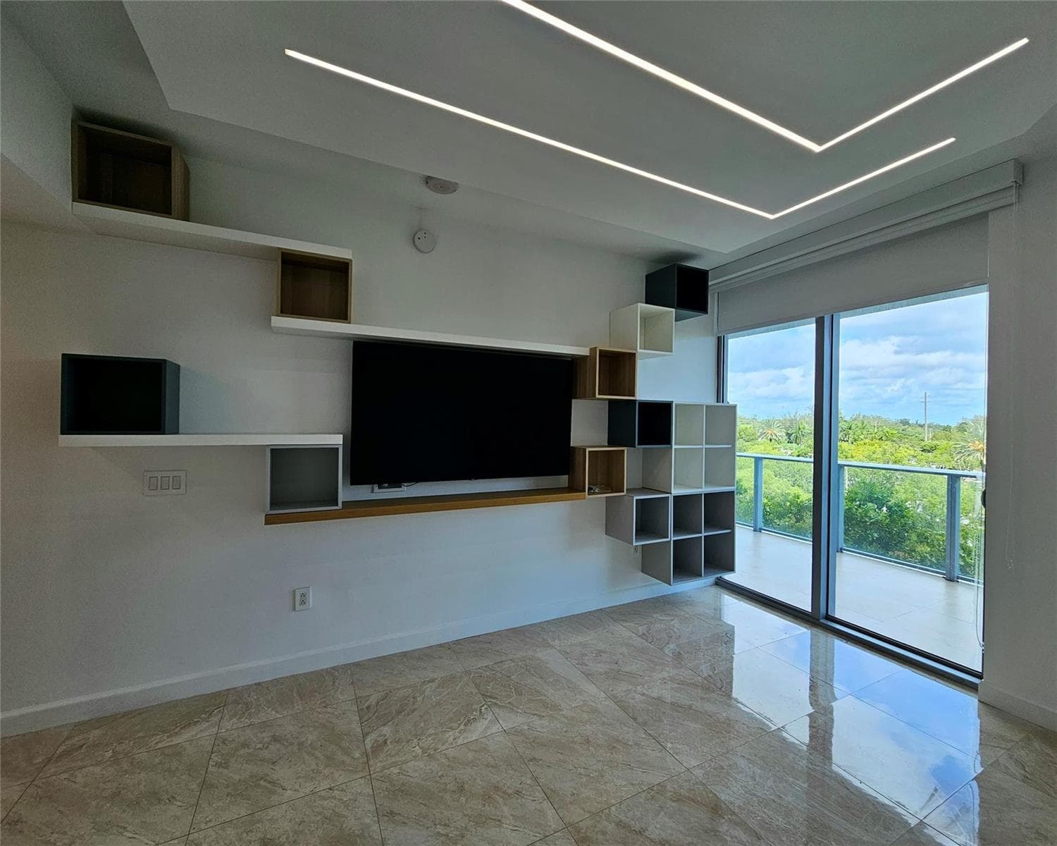 17301 Biscayne Boulevard 406 photo 12