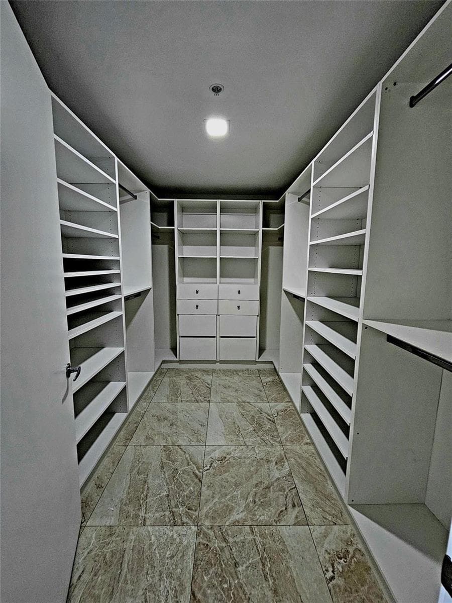 17301 Biscayne Boulevard 406 photo 20