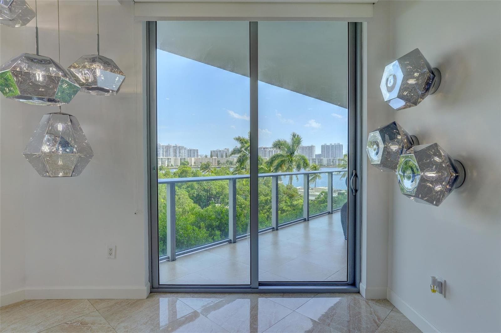 17301 Biscayne Boulevard 406 photo 10