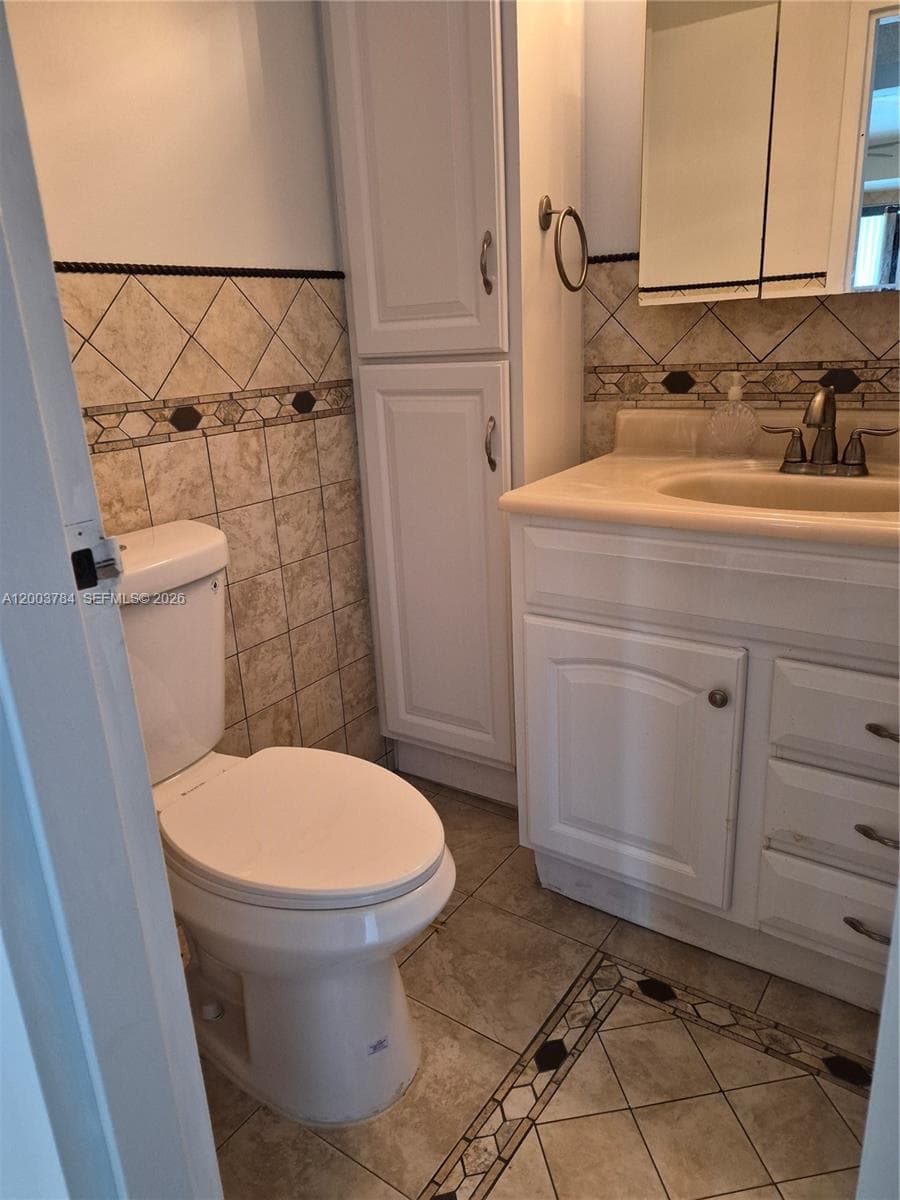 2655 Collins Ave 2406 photo 16