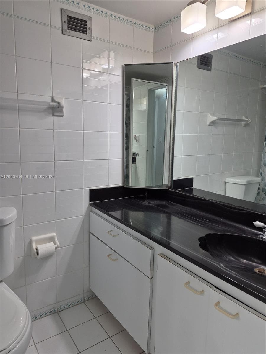 2655 Collins Ave 2406 photo 15