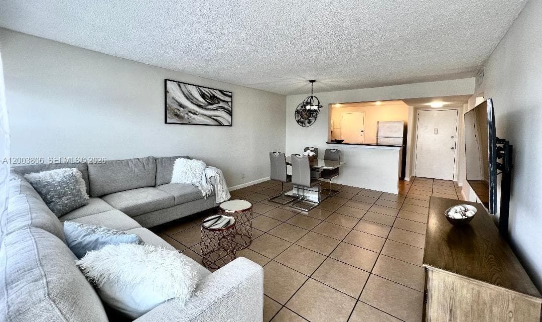 401 Golden Isles Dr 1011 photo 5
