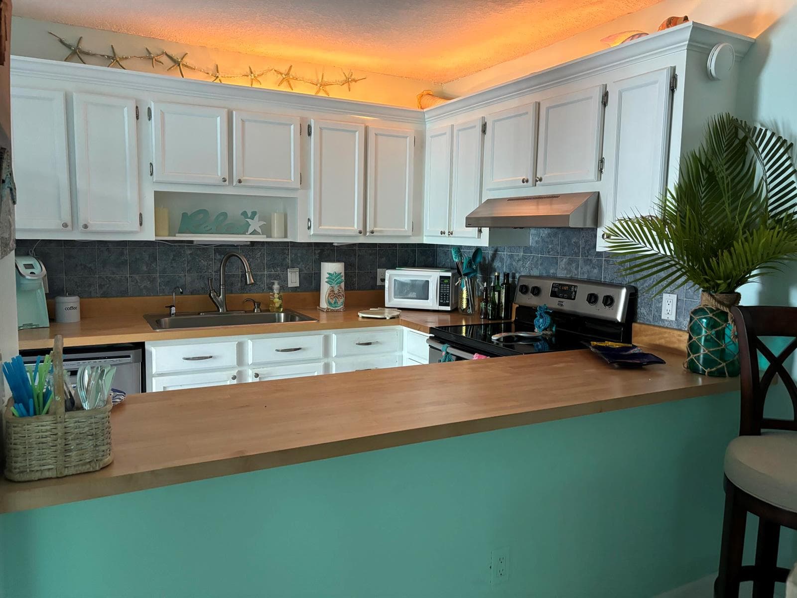825 Center Street 21b photo 13