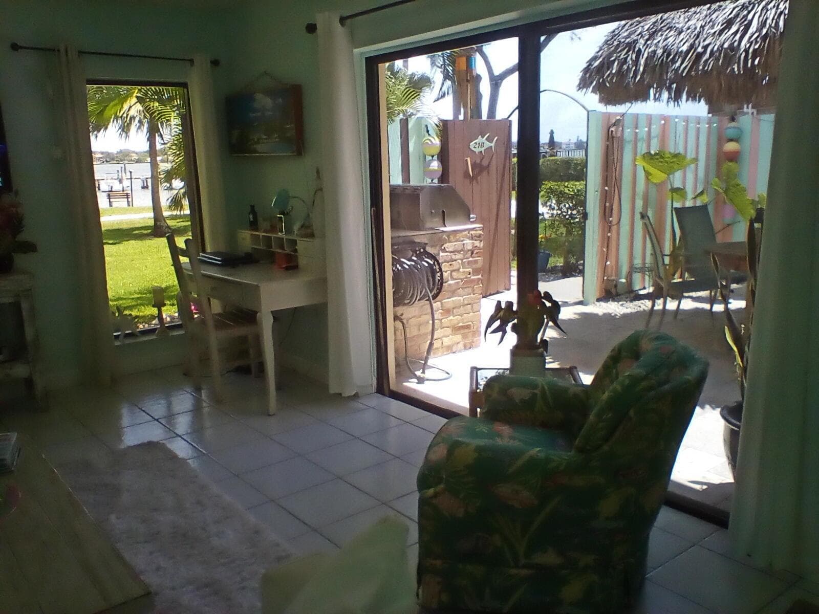 825 Center Street 21b photo 9