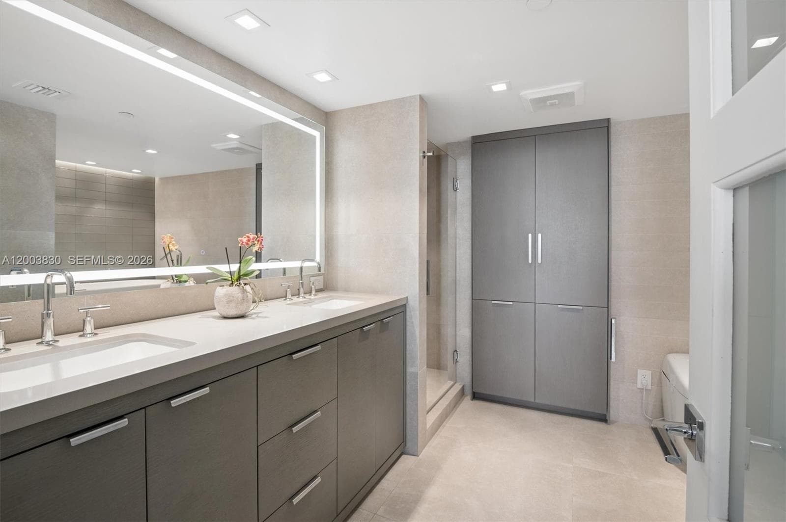 400 Pointe Dr 2309 photo 12