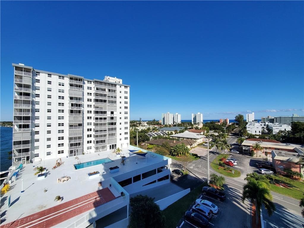 1401 N Riverside Drive 807 photo 13