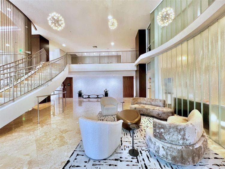 511 5th Ave 611 photo 5