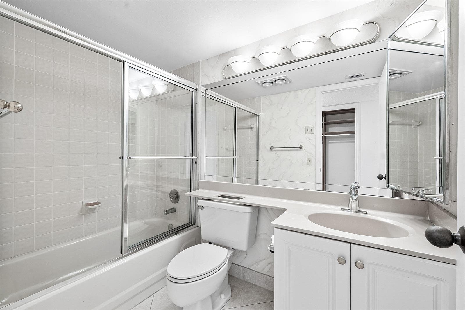 1401 S Ocean Boulevard 1050 photo 23