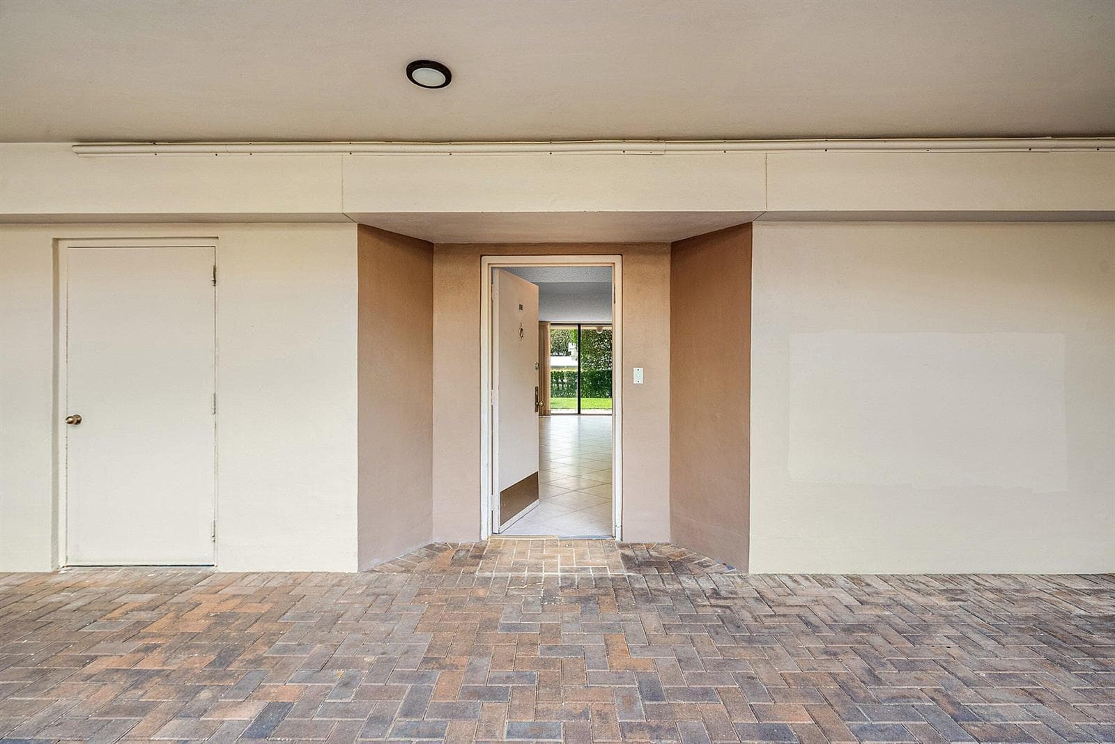 1401 S Ocean Boulevard 1050 photo 7