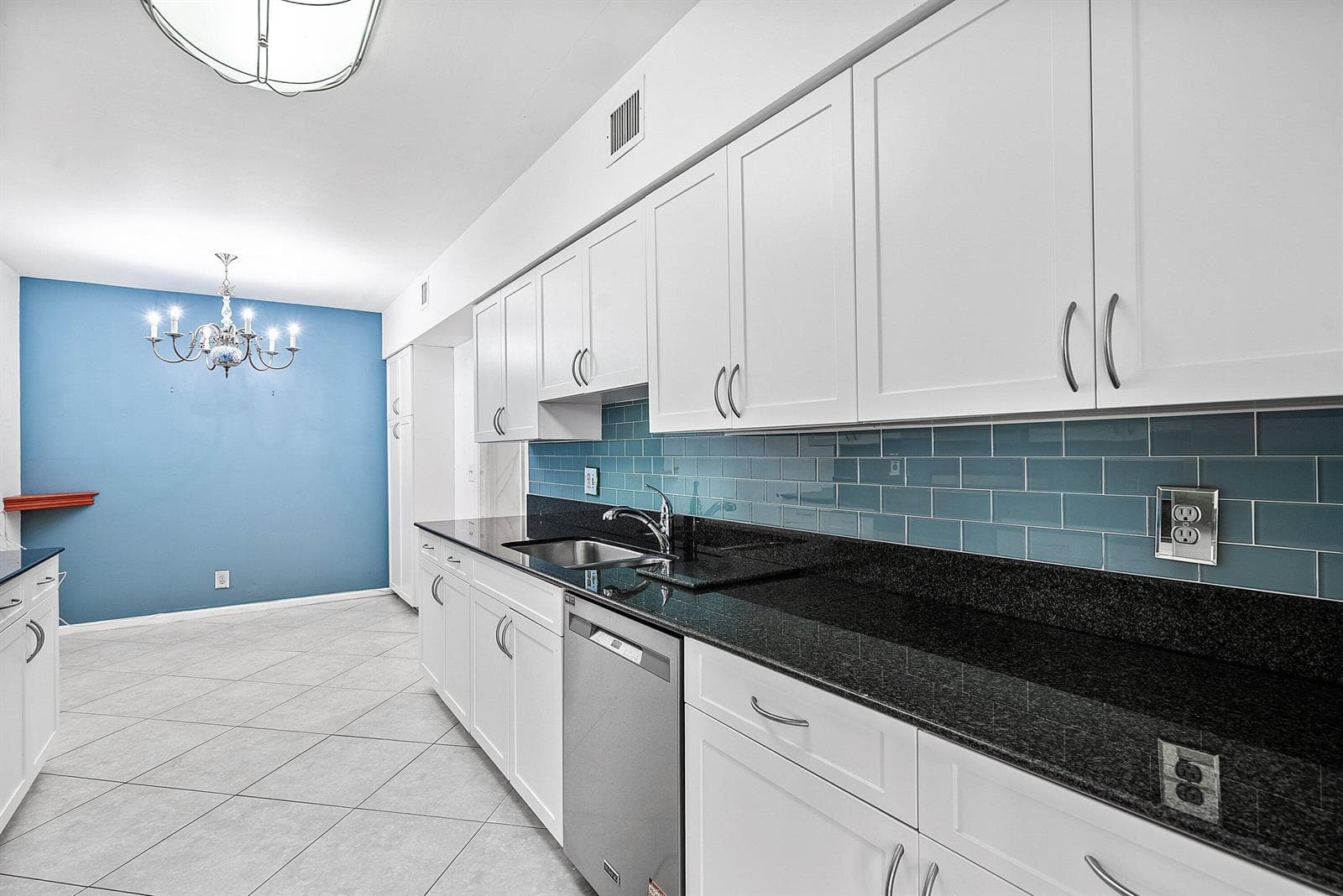 1401 S Ocean Boulevard 1050 photo 19