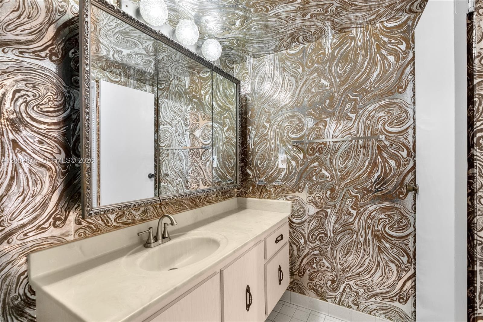 600 Three Islands Blvd 1707 photo 16