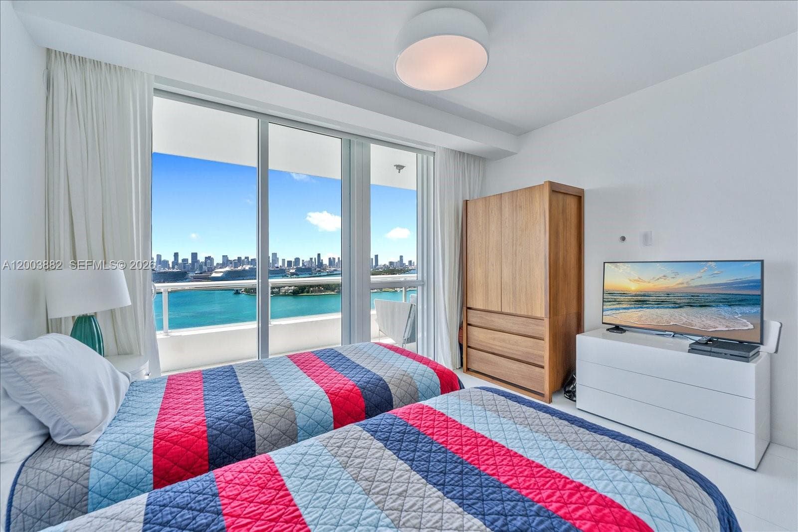 520 West Ave 2101 photo 17