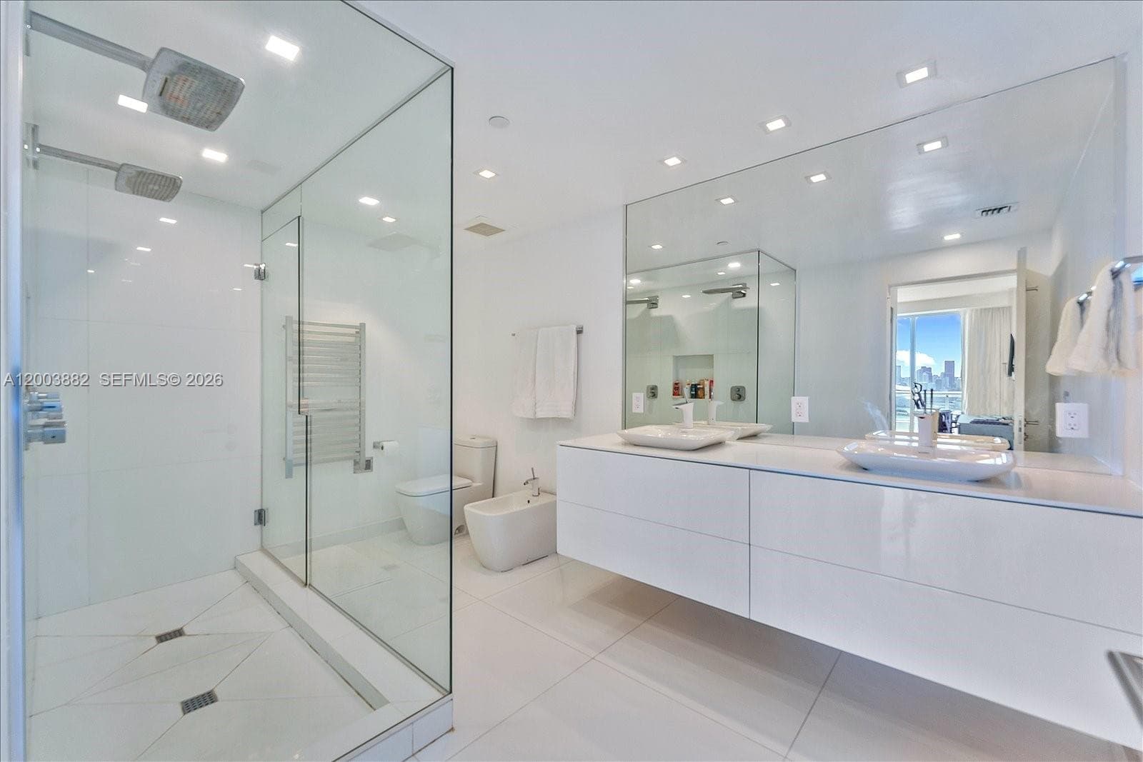 520 West Ave 2101 photo 21