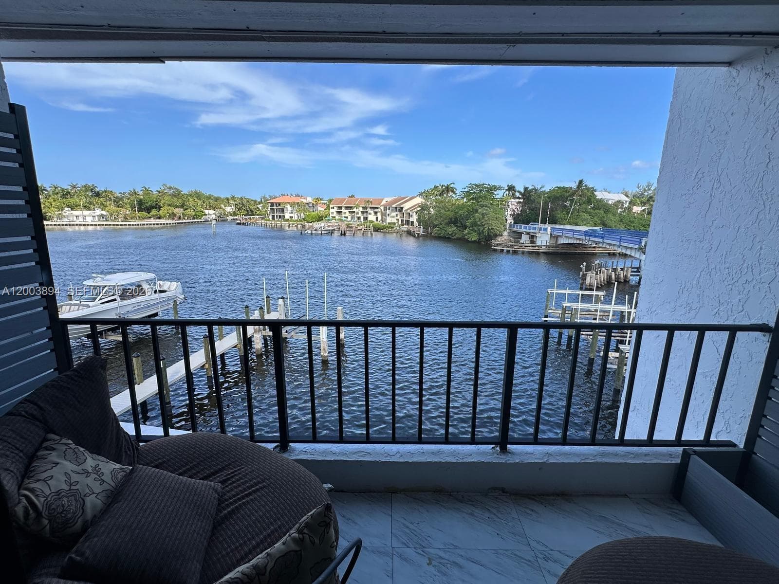 801 Palm Trl 10 photo 12