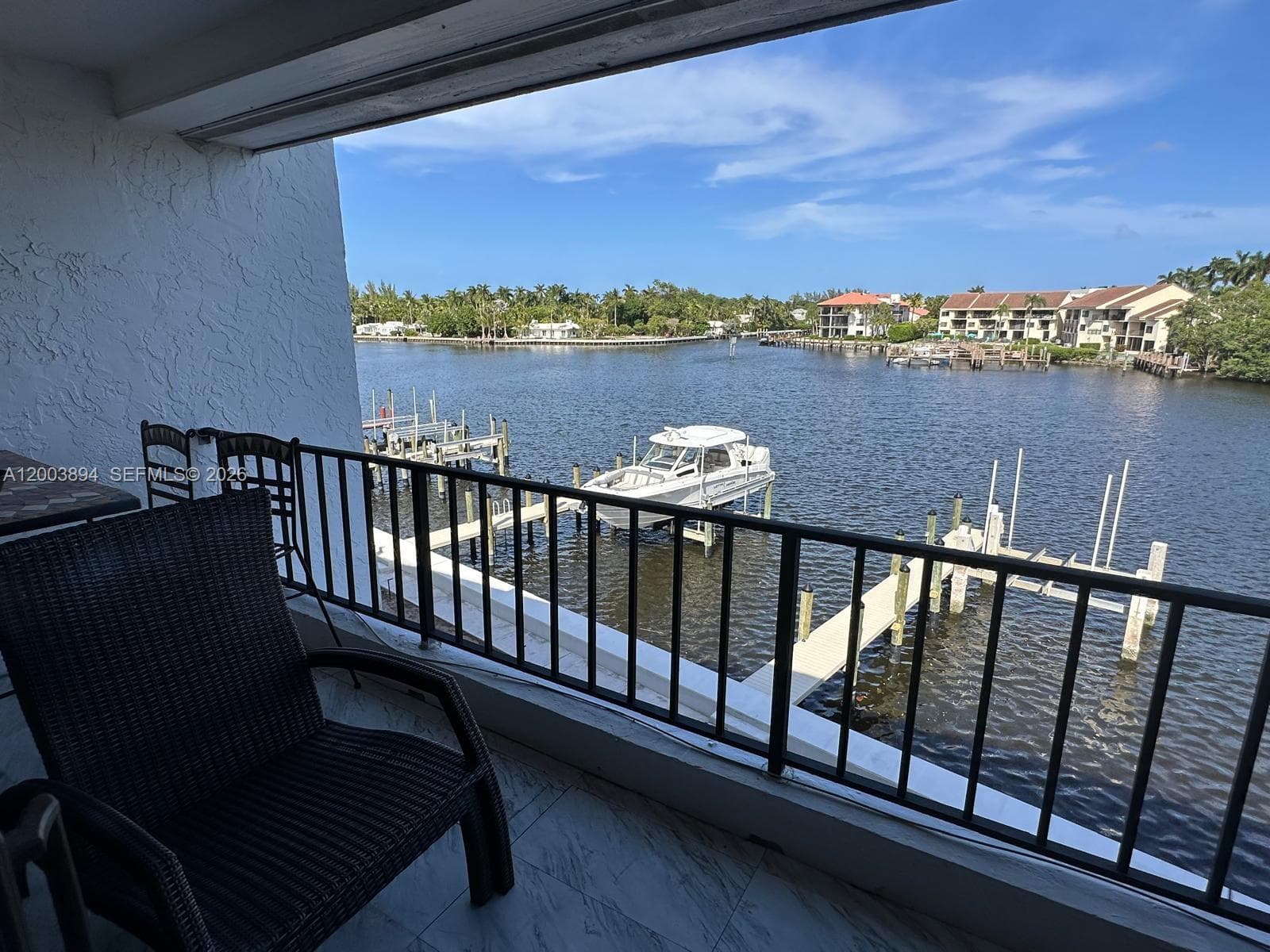 801 Palm Trl 10 photo 14