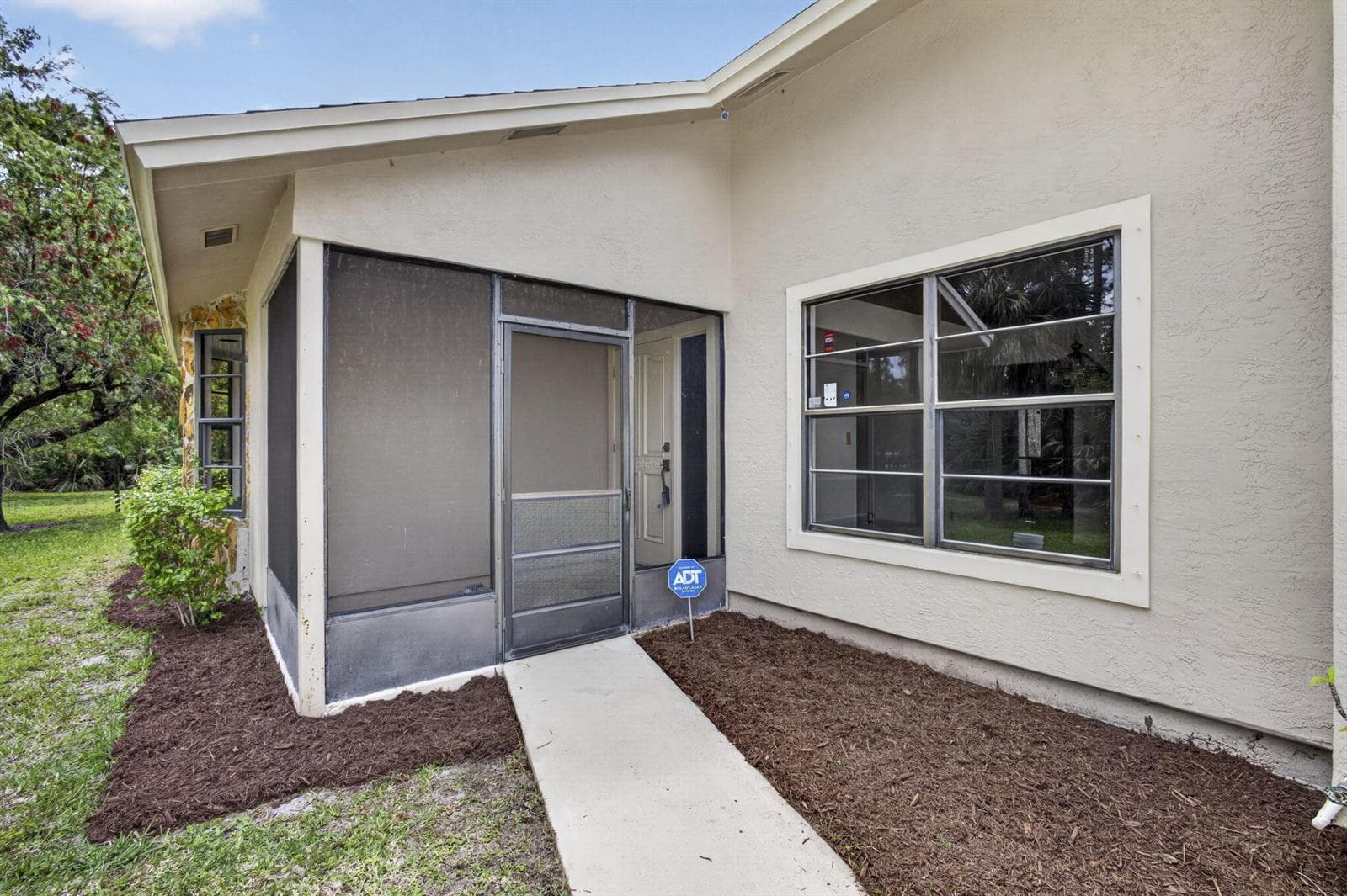 6045 Hall Boulevard photo 12
