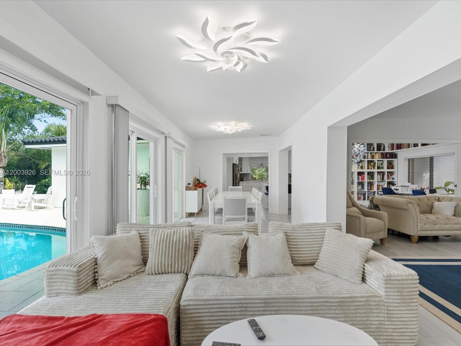 5000 Riviera Dr photo 17