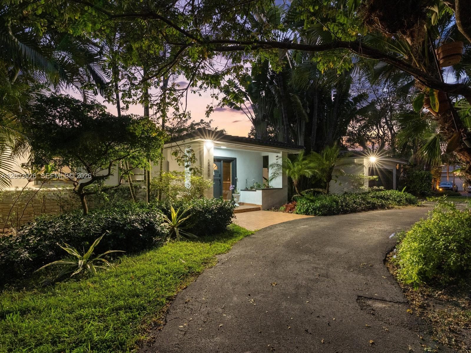 5000 Riviera Dr photo 7