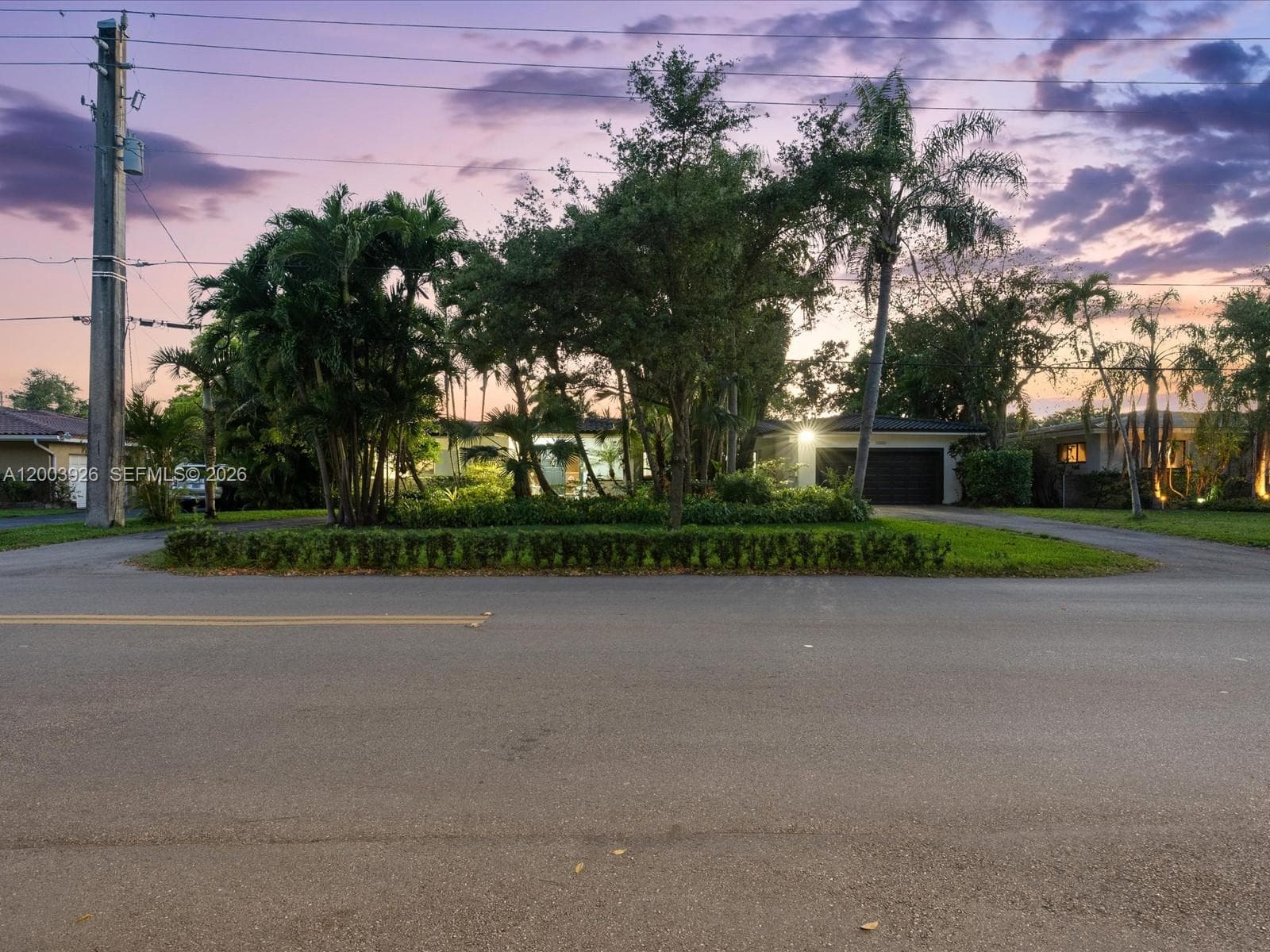 5000 Riviera Dr photo 8