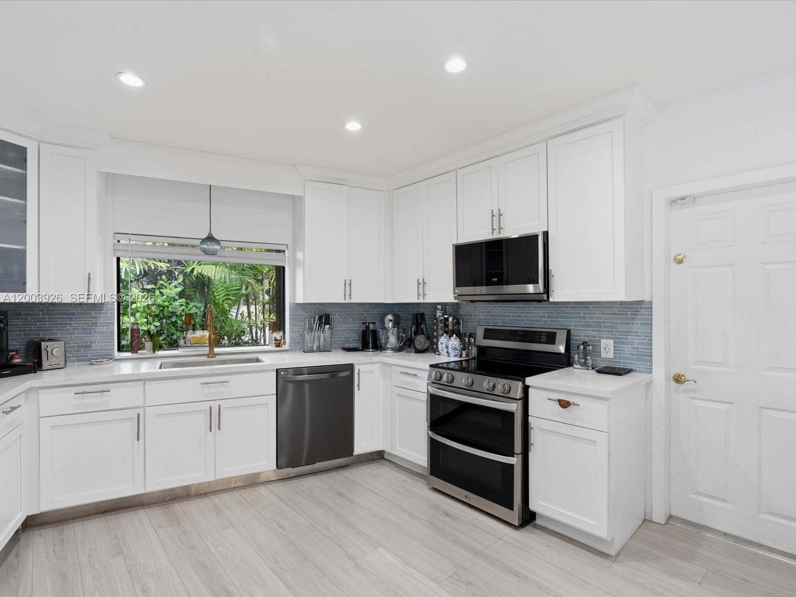 5000 Riviera Dr photo 21