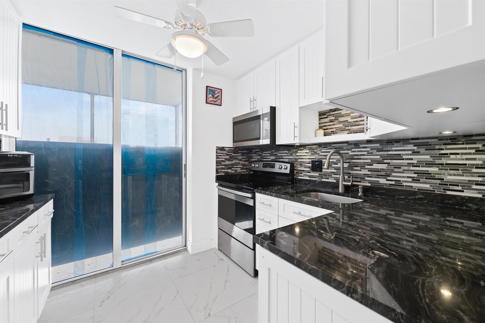1505 N Riverside Drive 808 photo 4
