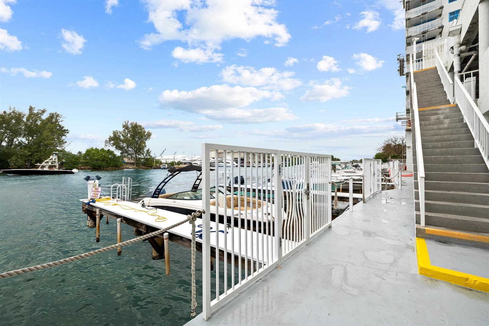 1505 N Riverside Drive 808 photo 25