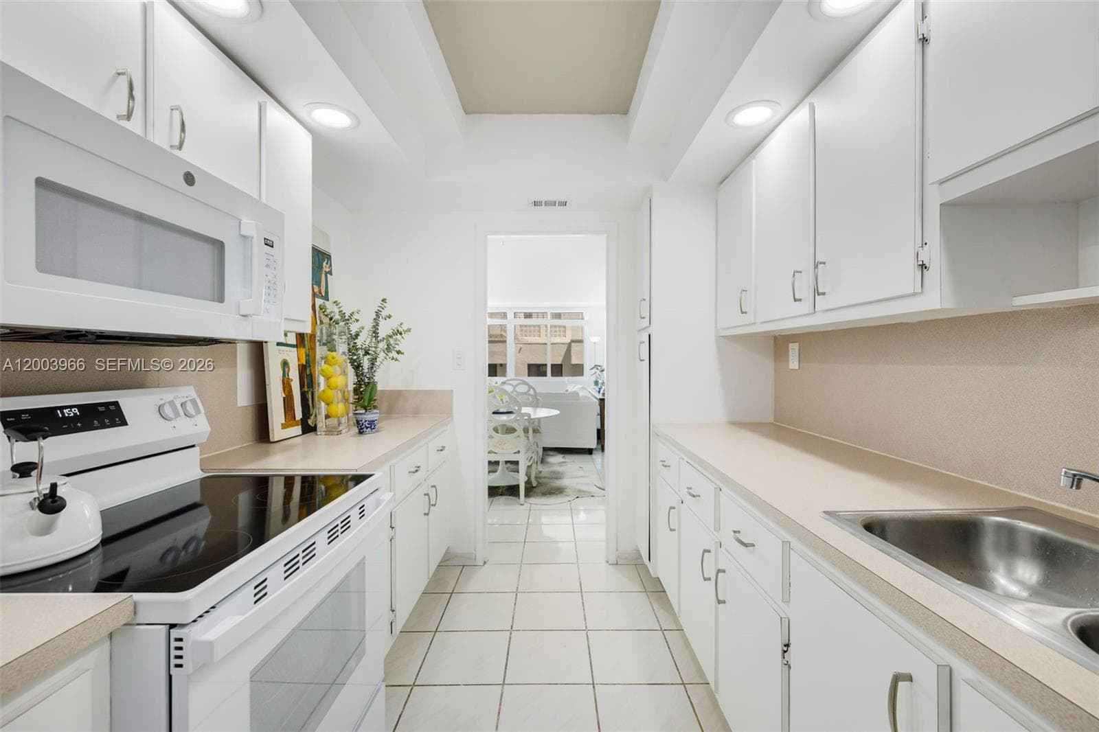 5401 Collins Ave 611 photo 17