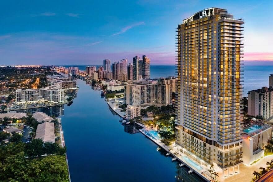 4010 S Ocean Drive R1909 photo 9