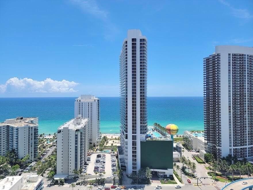 4010 S Ocean Drive R1909 photo 24