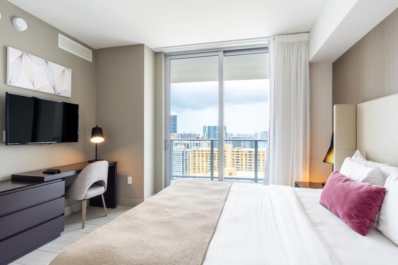 4010 S Ocean Drive R1909 photo 14