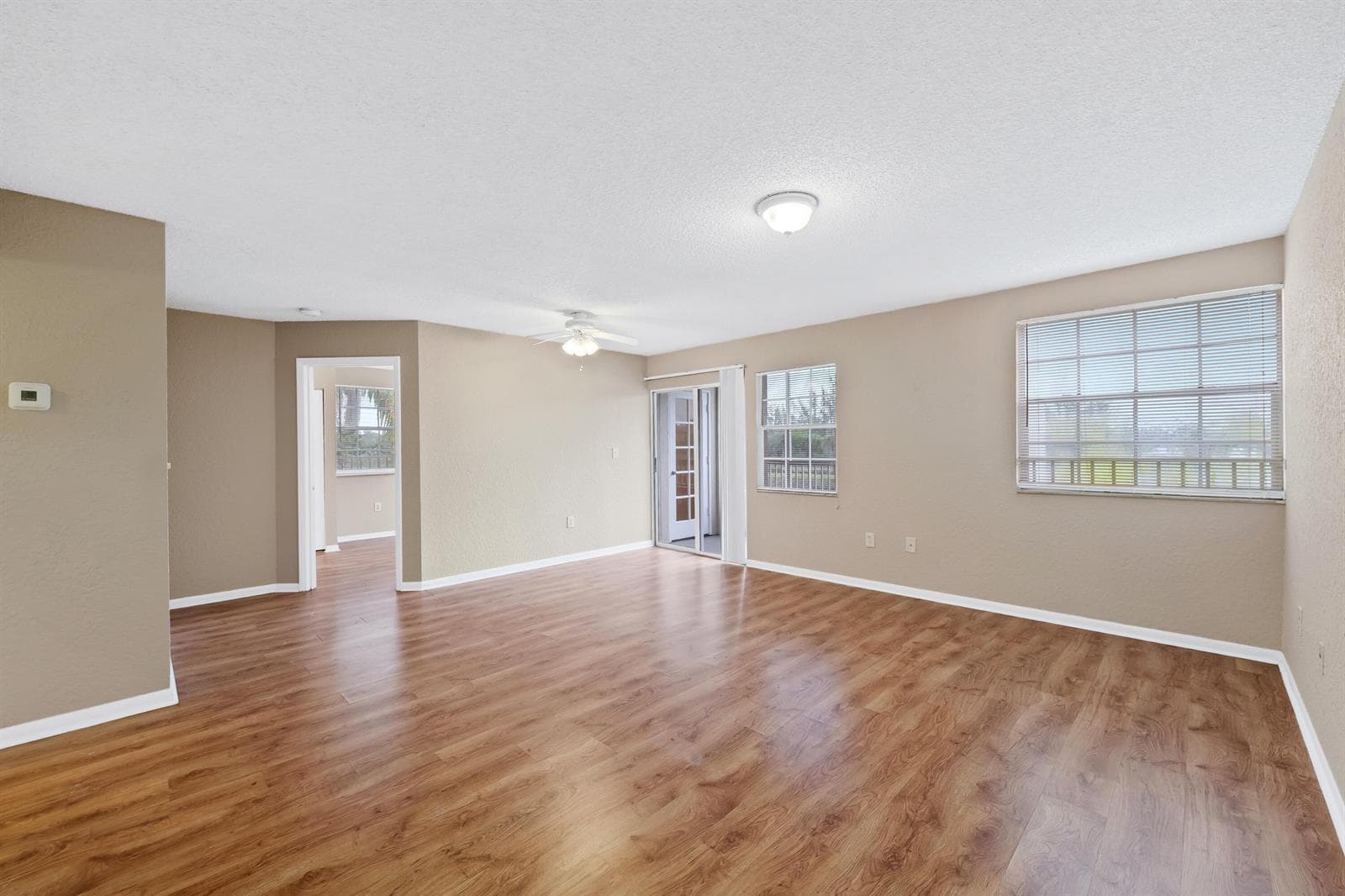 2861 N Oakland Forest Drive 202 photo 8