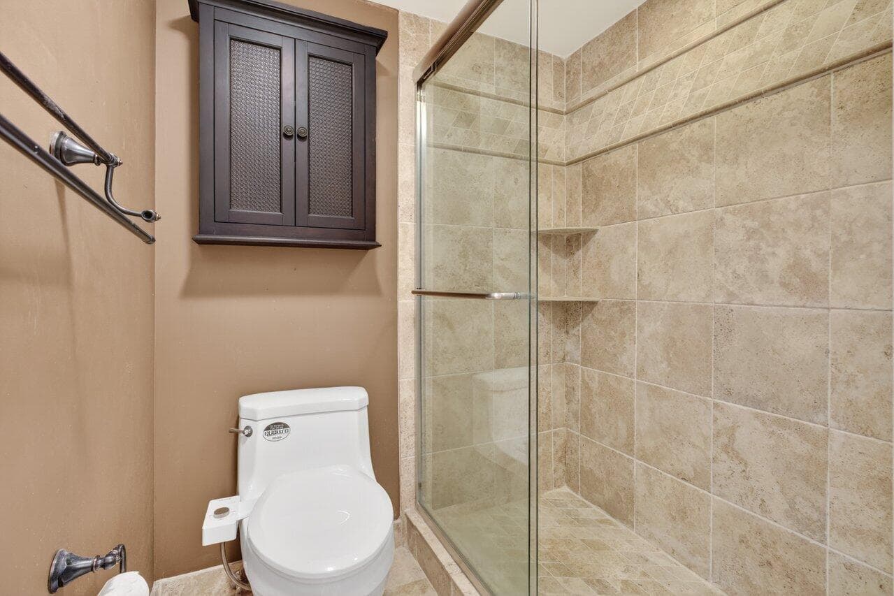 2000 S Ocean Boulevard 403 photo 23