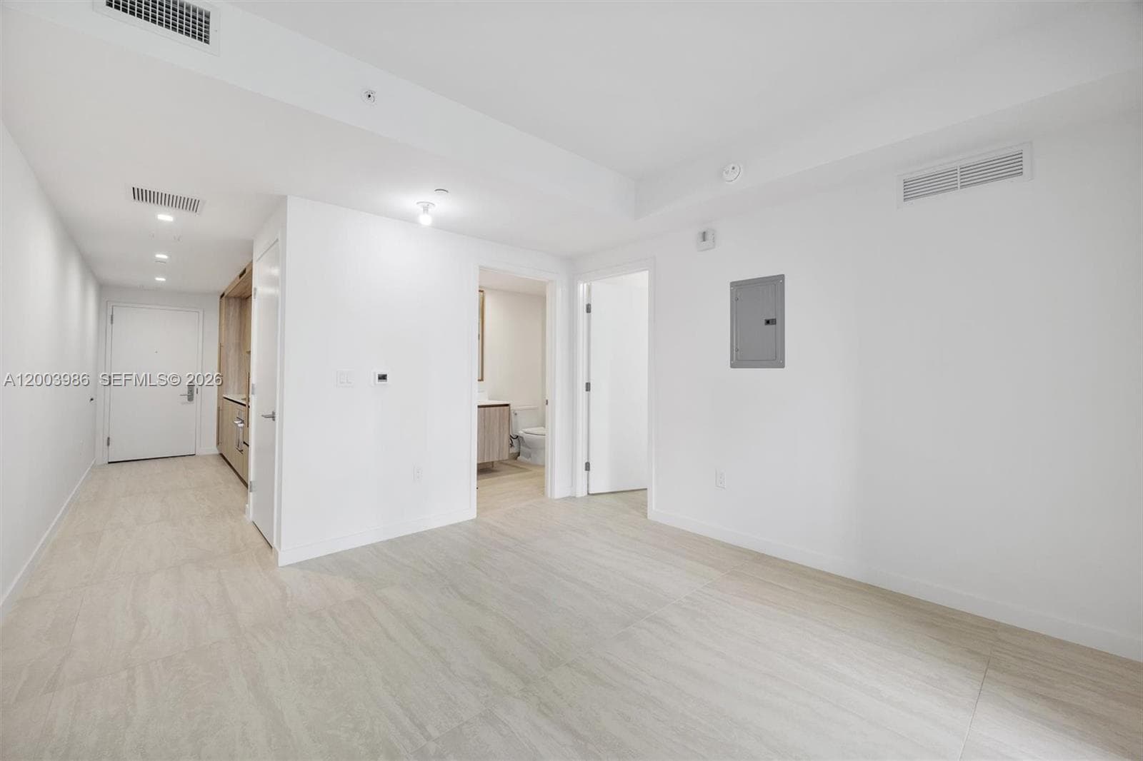77 SE 5th Street 3005 photo 7