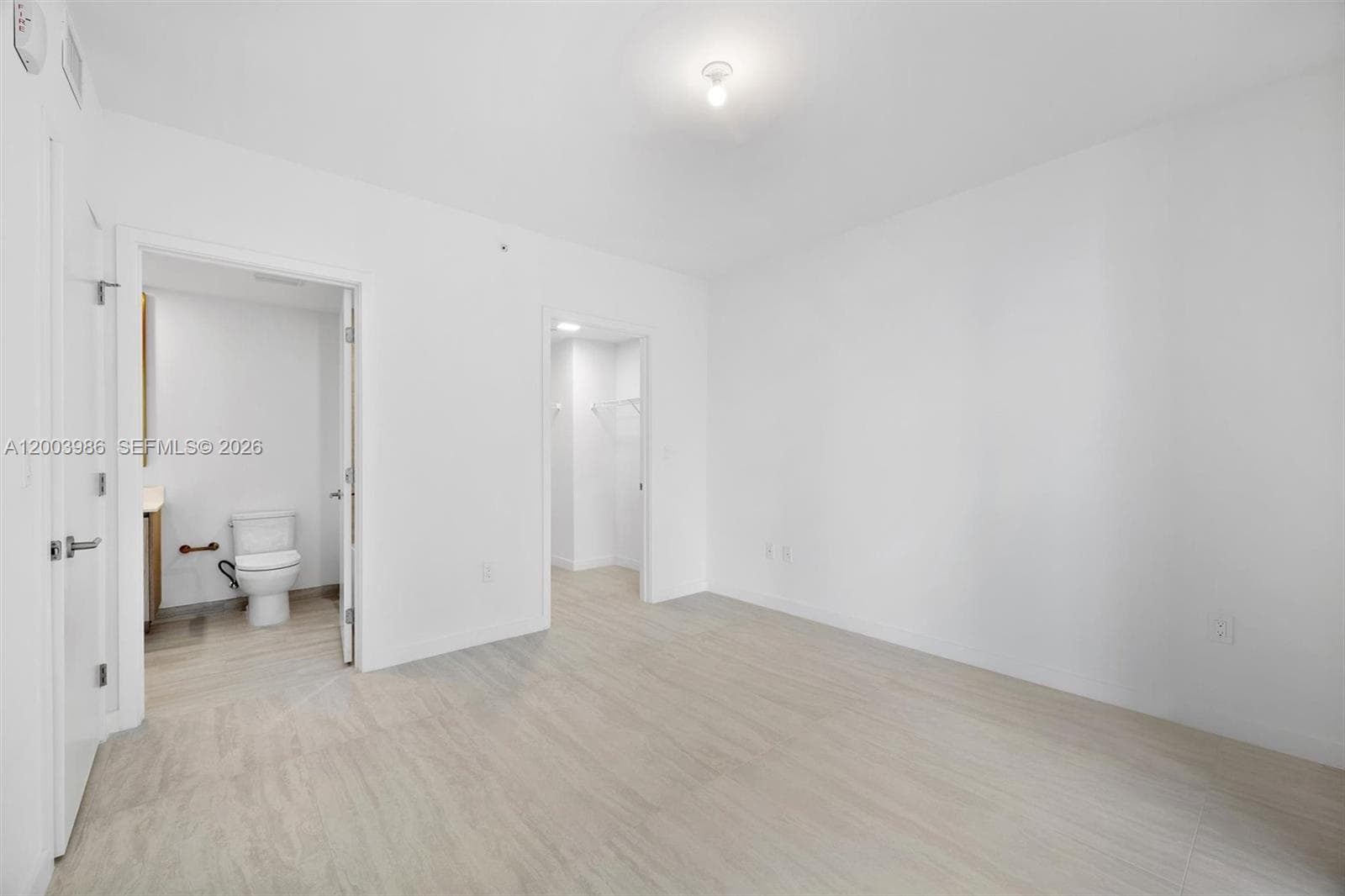 77 SE 5th Street 3005 photo 14