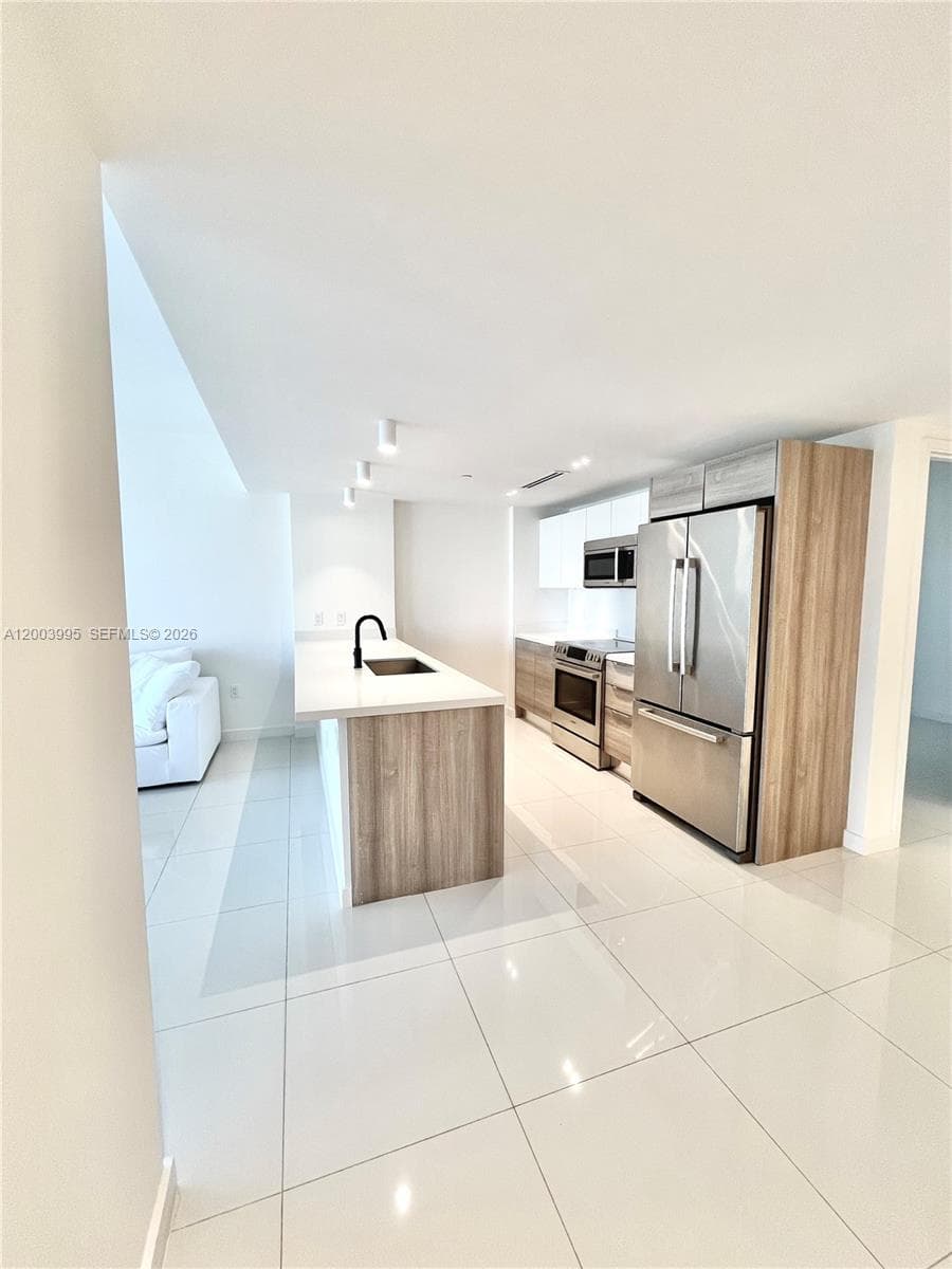 9940 Bay Harbor Dr 5A-N photo 7