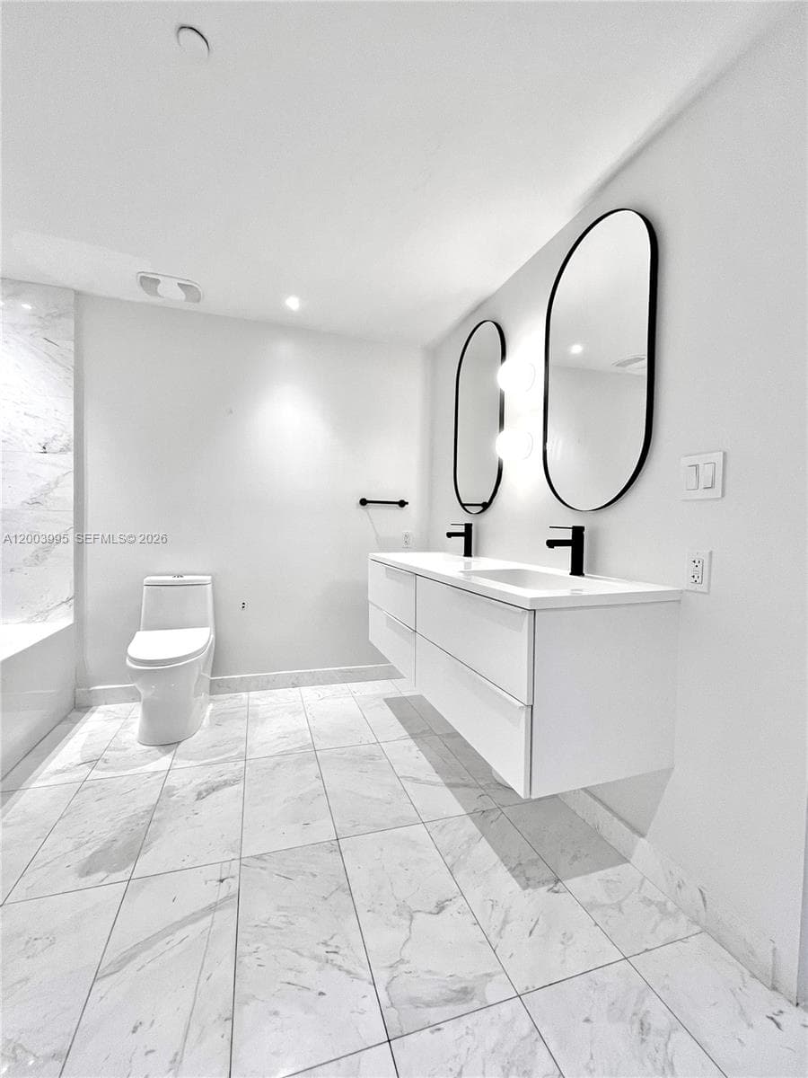 9940 Bay Harbor Dr 5A-N photo 14